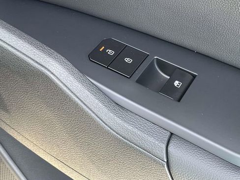 New 2026 Kia Sportage EX FWD image 18