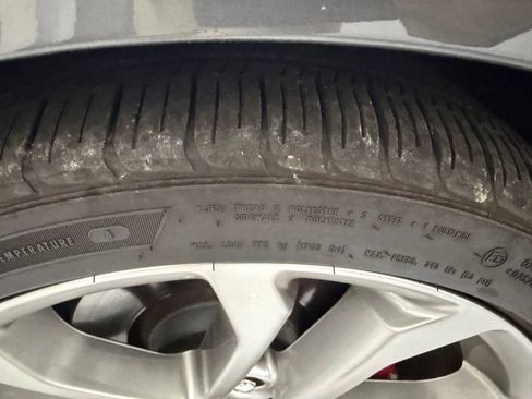 Used 2021 Ford Mustang GT Premium w/ Equipment Group 401A image 7