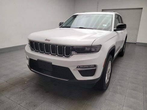 Used 2023 Jeep Grand Cherokee Limited w/ MOPAR Finishing Package AWD/4WD image 15