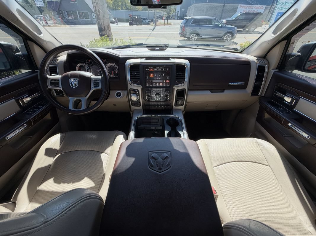 Used 2017 RAM 1500 Laramie w/ Convenience Group AWD/4WD image 19