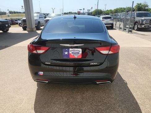 Used 2016 Chrysler 200 S w/ Navigation & Sound Group I AWD/4WD image 7