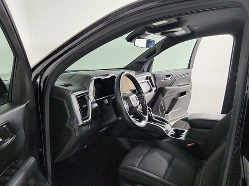 Used 2024 GMC Canyon Elevation RWD image 17