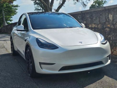Used 2023 Tesla Model Y Performance AWD/4WD image 12