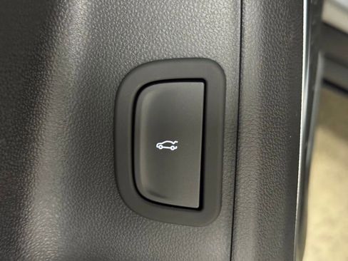 New 2026 Buick Enclave Preferred w/ LPO, All-Weather Package image 16