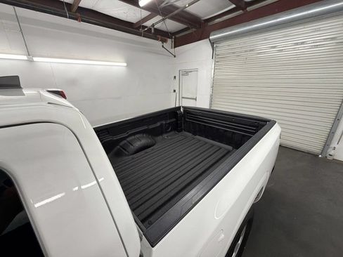 Used 2022 Nissan Frontier S RWD image 23