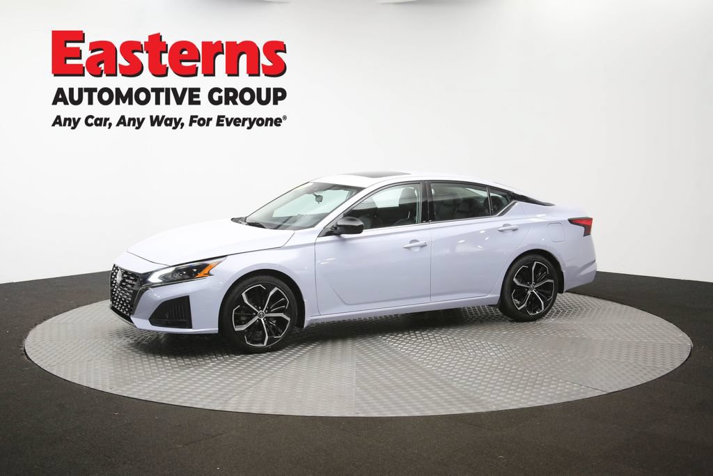 Used 2025 Nissan Altima 2.5 SR w/ SR Premium Package FWD image 60