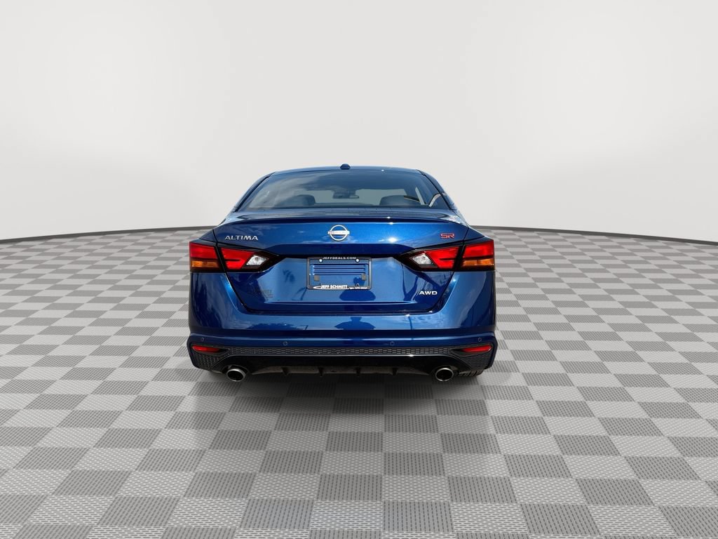 Certified 2024 Nissan Altima 2.5 SR AWD/4WD image 11