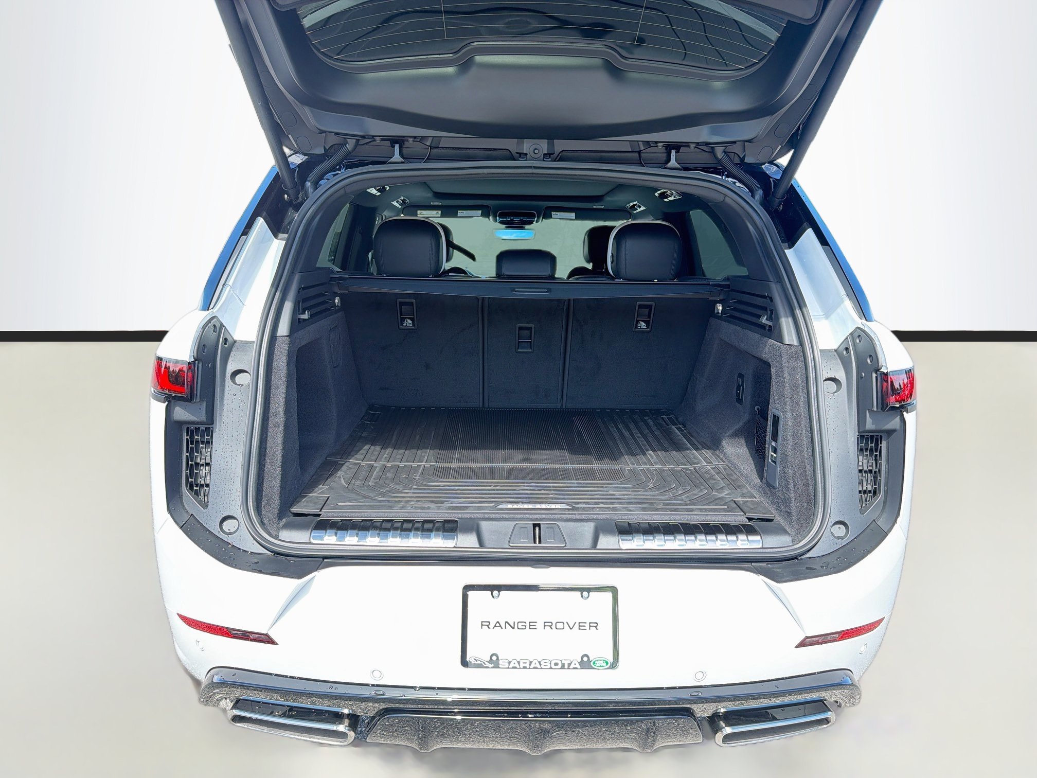 New 2027 Land Rover Range Rover Sport Battersea AWD/4WD image 12