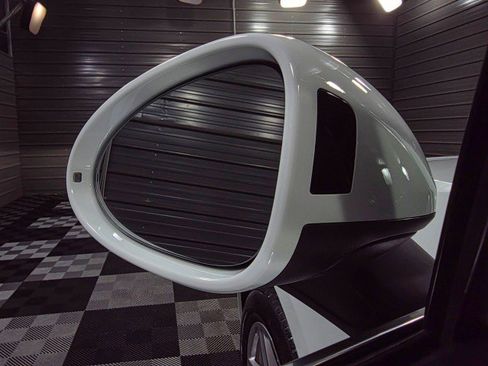 Used 2020 Porsche Macan S image 33