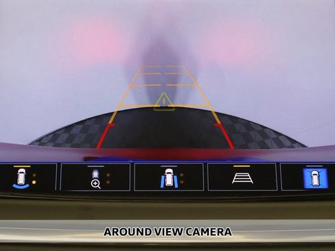 Used 2024 Buick Enclave Premium image 6