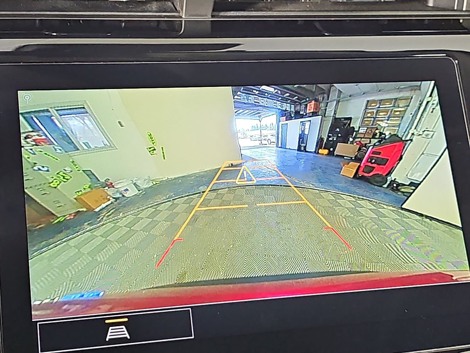 Used 2023 Chevrolet Bolt EUV LT w/ Convenience Package FWD image 19