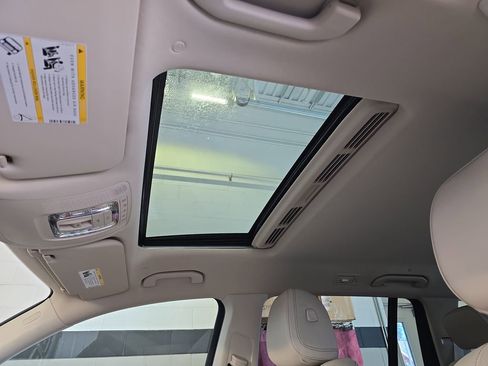 Certified 2022 Mercedes-Benz GLS 450 4MATIC image 34