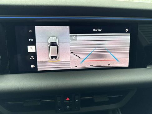 New 2025 Porsche Macan 4S Electric AWD/4WD image 28