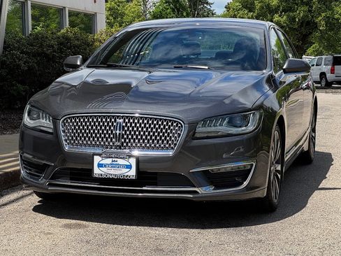 Used 2017 Lincoln MKZ Reserve w/ Climate Package FWD image 11