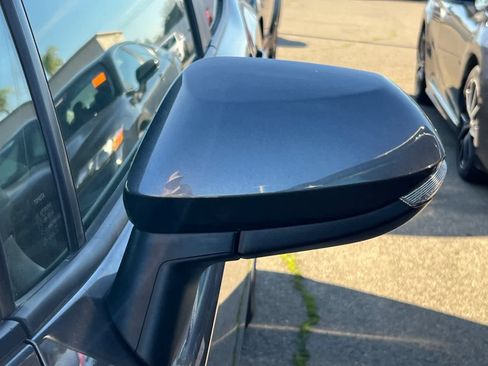 Used 2025 Toyota Corolla SE image 19