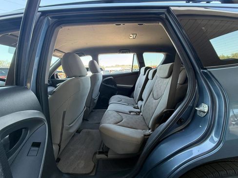 Used 2011 Toyota RAV4 4WD w/ Base L4 Extra Value Pkg image 8