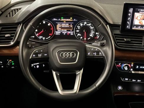 Used 2023 Audi Q5 2.0T Premium w/ Convenience Package AWD/4WD image 11