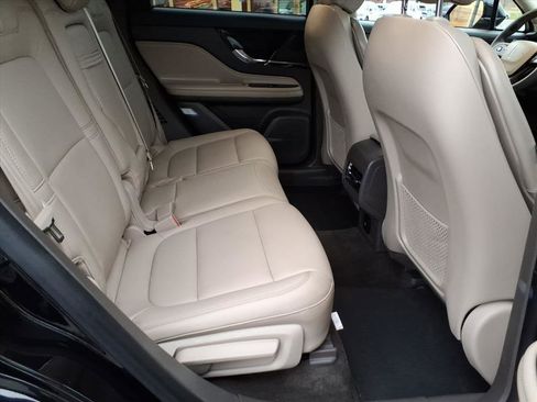 Certified 2023 Lincoln Corsair AWD image 12