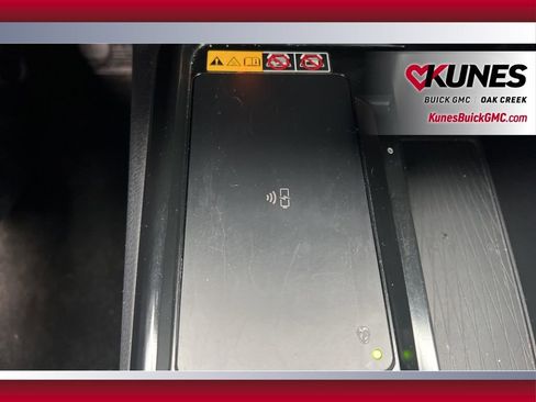 Used 2025 Toyota Camry LE FWD image 21