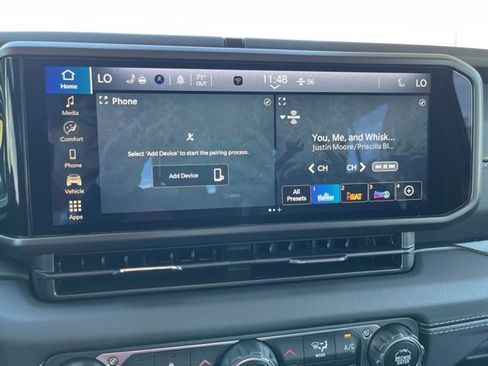 New 2025 Jeep Gladiator Sport w/ Premium Package image 19