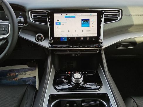 New 2026 Jeep Grand Wagoneer w/ Premium Group I image 11