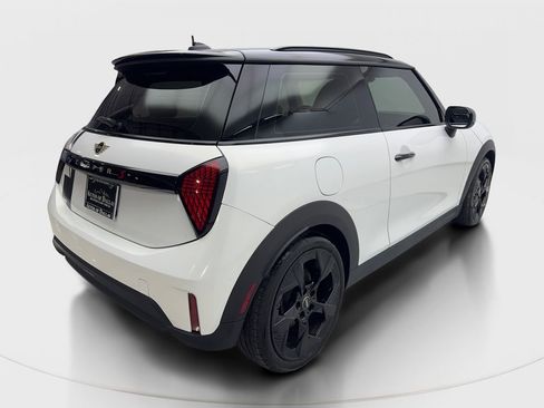 Used 2025 MINI Cooper S image 6