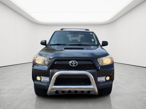 Used 2012 Toyota 4Runner SR5 AWD/4WD image 2