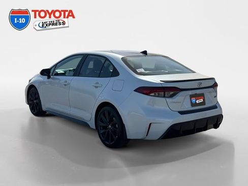 Certified 2024 Toyota Corolla XSE FWD image 3