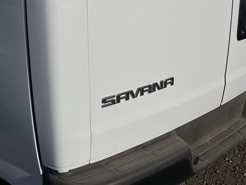 New 2025 GMC Savana 2500 Extended w/ Driver Convenience Package RWD image 31