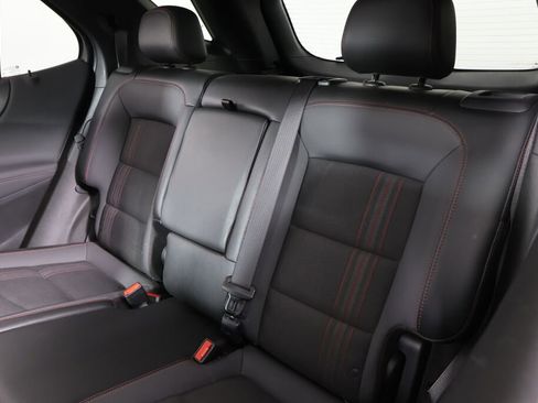 Used 2022 Chevrolet Equinox RS w/ LPO, Floor Liner Package image 15