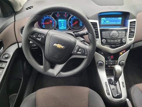 Used 2016 Chevrolet Cruze LT FWD image 22