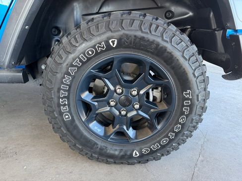 Used 2023 Jeep Wrangler Unlimited AWD/4WD image 59