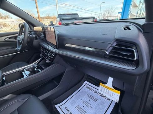 New 2026 Chevrolet Traverse LT w/ Driver Confidence Package image 41