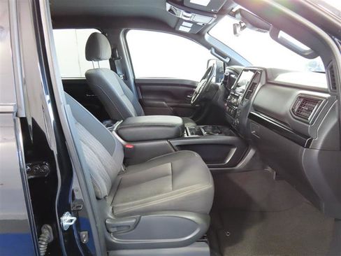 Used 2023 Nissan Titan SV w/ SV Convenience Package image 34