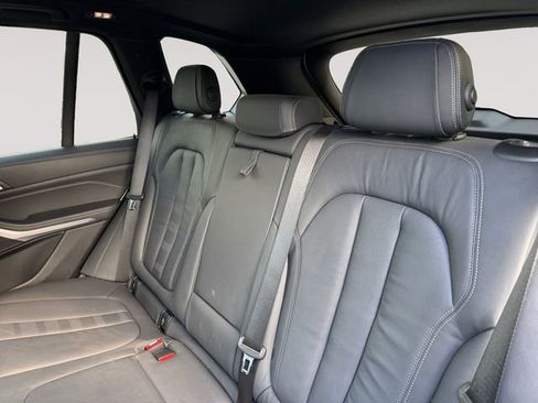Used 2020 BMW X5 xDrive40i w/ Premium Package AWD/4WD image 13
