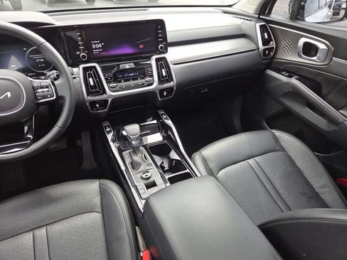 Used 2023 Kia Sorento SX AWD/4WD image 33