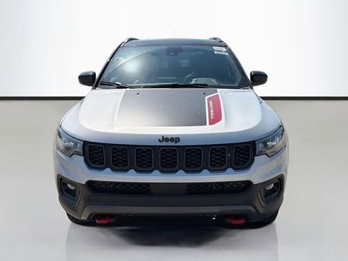 New 2026 Jeep Compass Trailhawk w/ Sun, Sound & Navigation Group AWD/4WD image 4