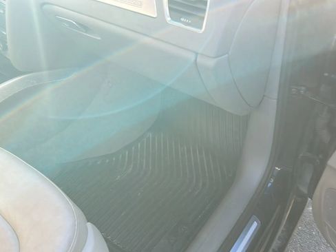 Used 2010 Audi A4 2.0T Premium Plus image 23