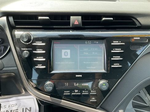 Used 2020 Toyota Camry SE FWD image 25