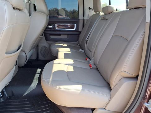 Used 2012 RAM 2500 Laramie w/ Cold Weather Group image 11