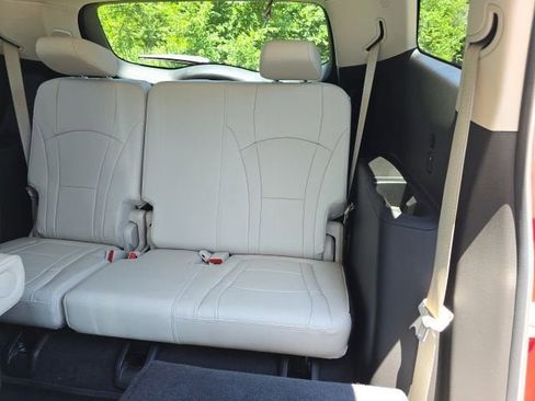 Used 2023 Buick Enclave Premium w/ Experience Buick Package FWD image 29
