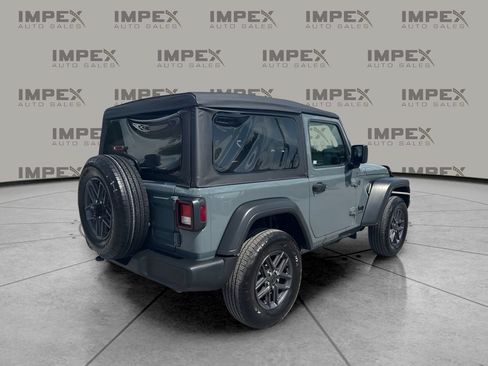 Used 2025 Jeep Wrangler Sport AWD/4WD image 5