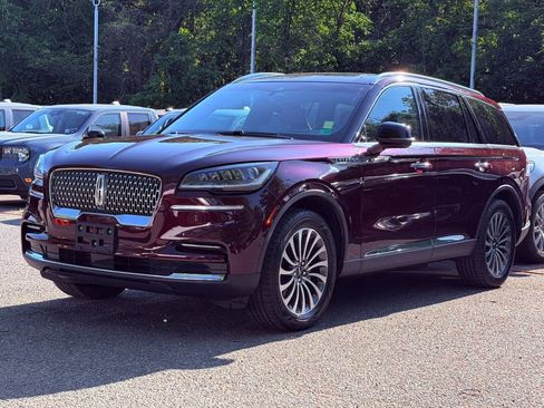 Used 2022 Lincoln Aviator Reserve w/ Equipment Group 201A AWD/4WD image 3