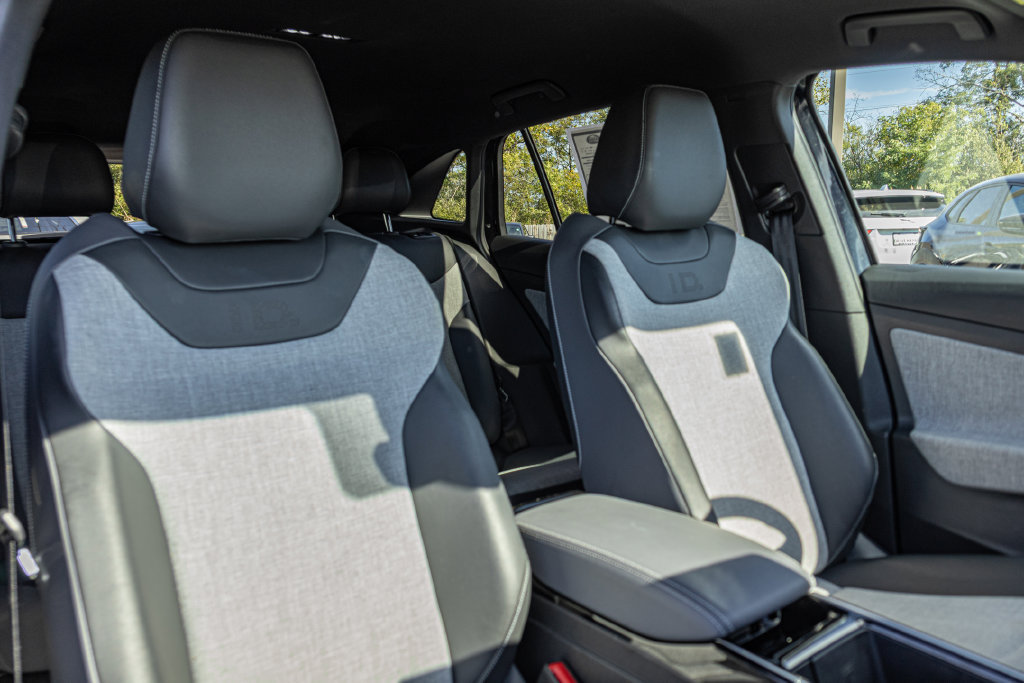 Certified 2023 Volkswagen ID.4 Pro RWD image 33