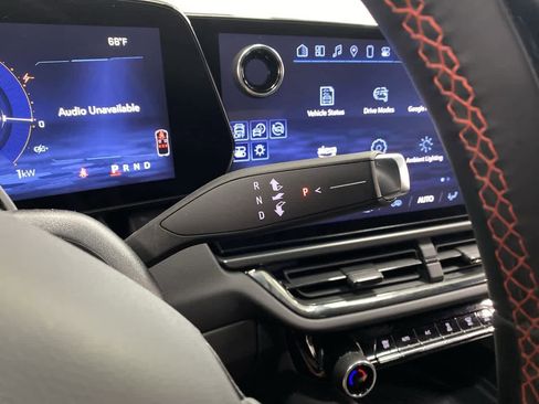 Used 2024 Chevrolet Equinox EV RS image 27