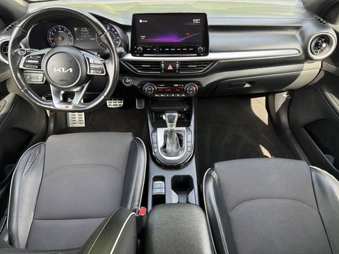 Used 2022 Kia Forte GT-Line w/ GT-Line Premium Package FWD image 3
