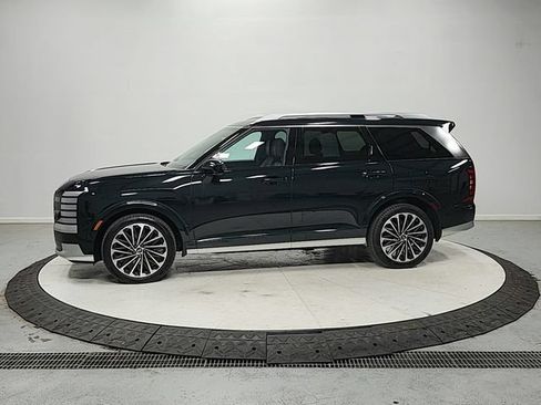 Used 2026 Hyundai Palisade Calligraphy FWD image 4
