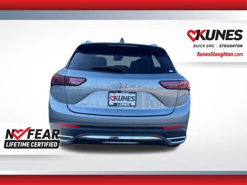Used 2025 Buick Envision Preferred image 10