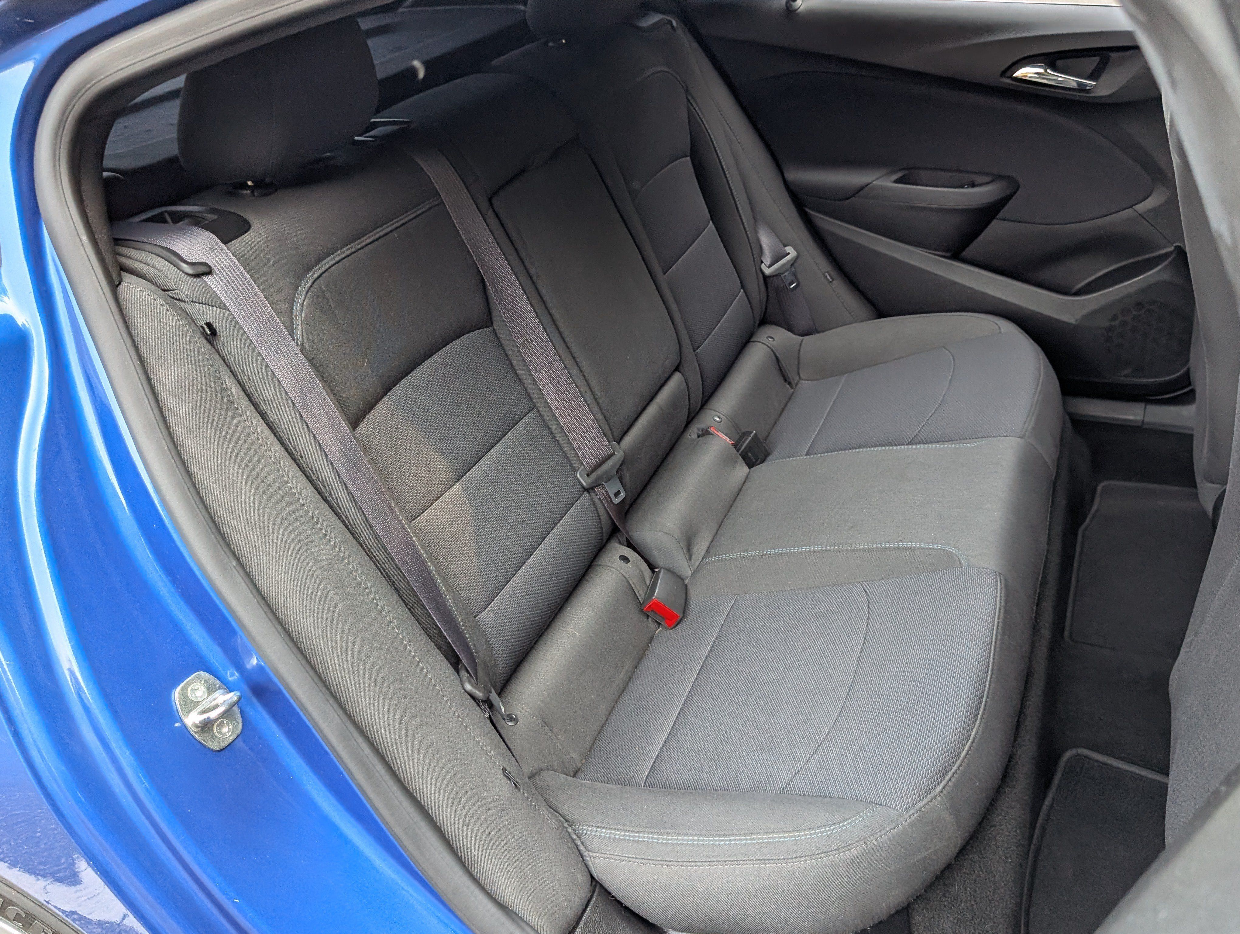 Used 2017 Chevrolet Cruze LT w/ Convenience Package FWD image 19