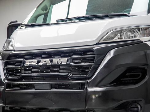 Used 2023 RAM ProMaster 2500 FWD image 2